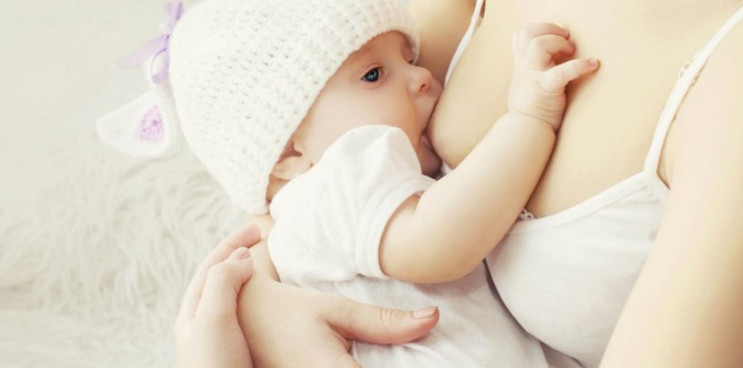 Breastfeeding 101: How long should a newborn feed for?